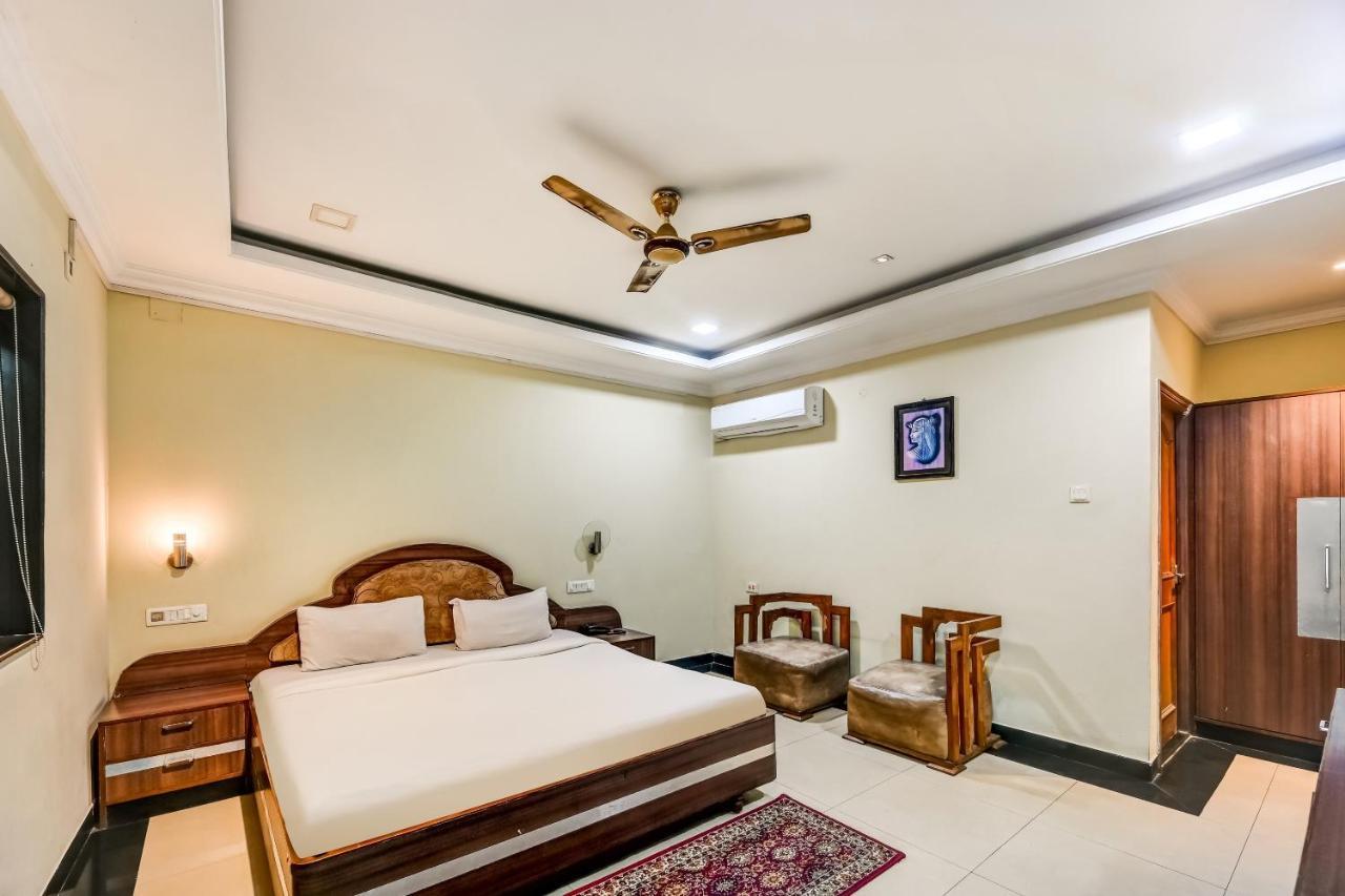 Capital O Hotel Rourkela Palace Екстер'єр фото